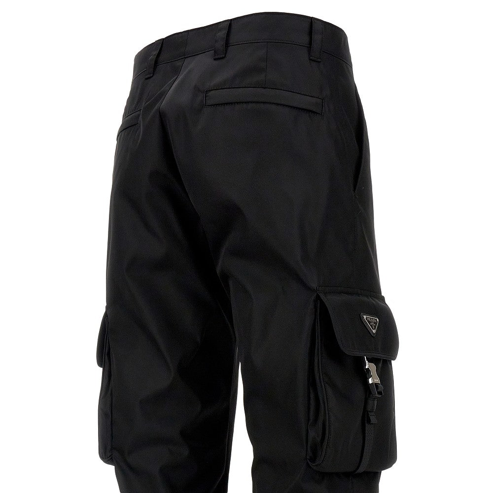 Pantalone cargo in Re-Nylon