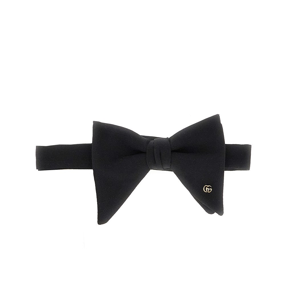 Silk bow tie