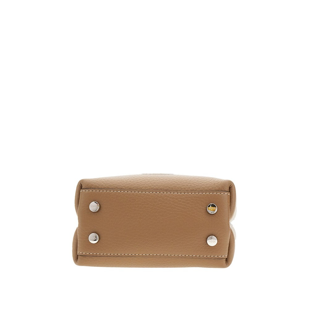 Micro bag in pelle con charm T Timeless