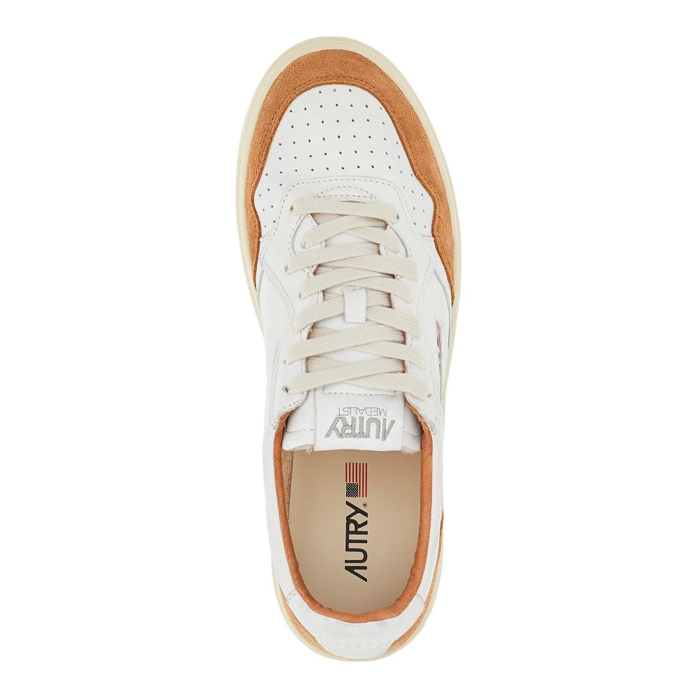 Medalist Low leather sneakers