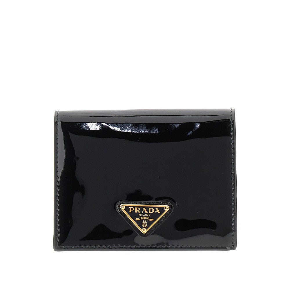 Patent leather small wallet