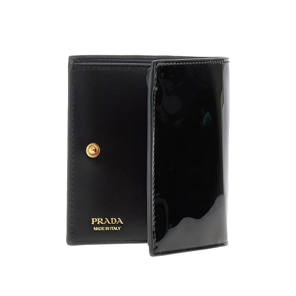 Patent leather small wallet