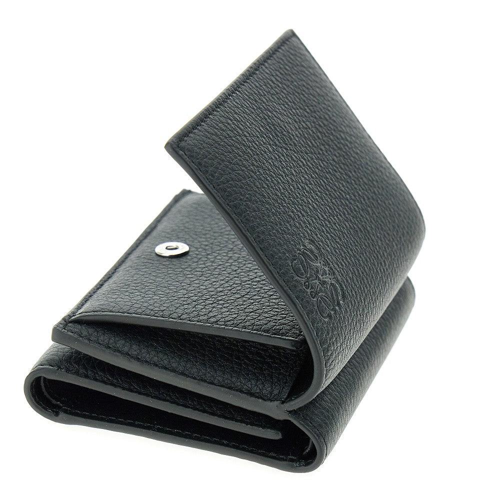 Grained leather tri-fold wallet